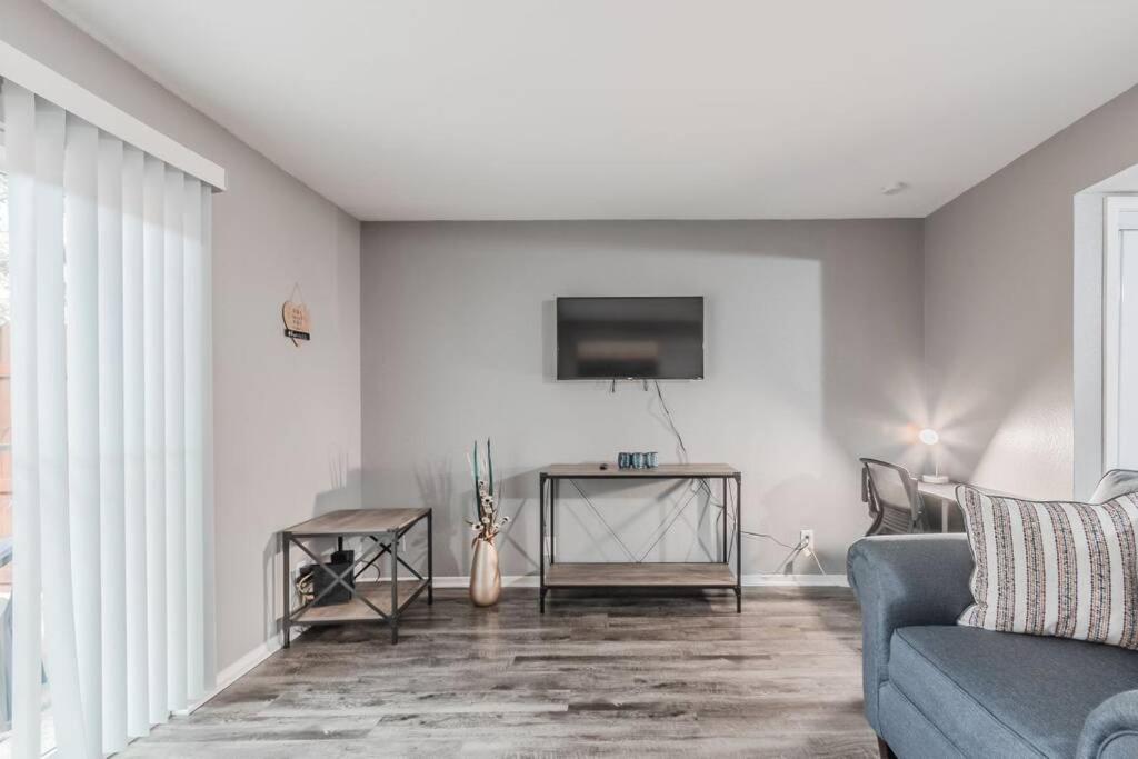 Cozy 2 Bedroom Apt 9Ml From Downtown Ft Worth Fort Worth Eksteriør billede
