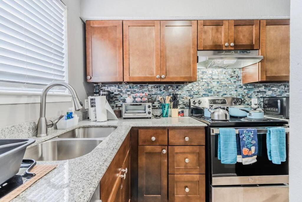Cozy 2 Bedroom Apt 9Ml From Downtown Ft Worth Fort Worth Eksteriør billede